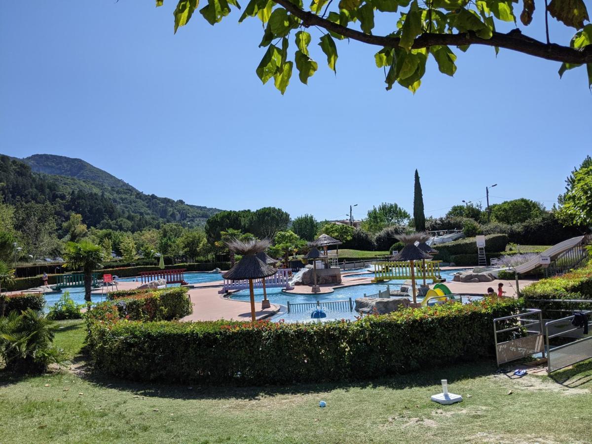 Maisonnette Dans Domaine Avec Piscine A Nyons, Pays Des Olives Ngoại thất bức ảnh
